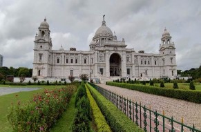 Kolkata Sightseeing Trip includes Victoria Memorial and Cathedral Church